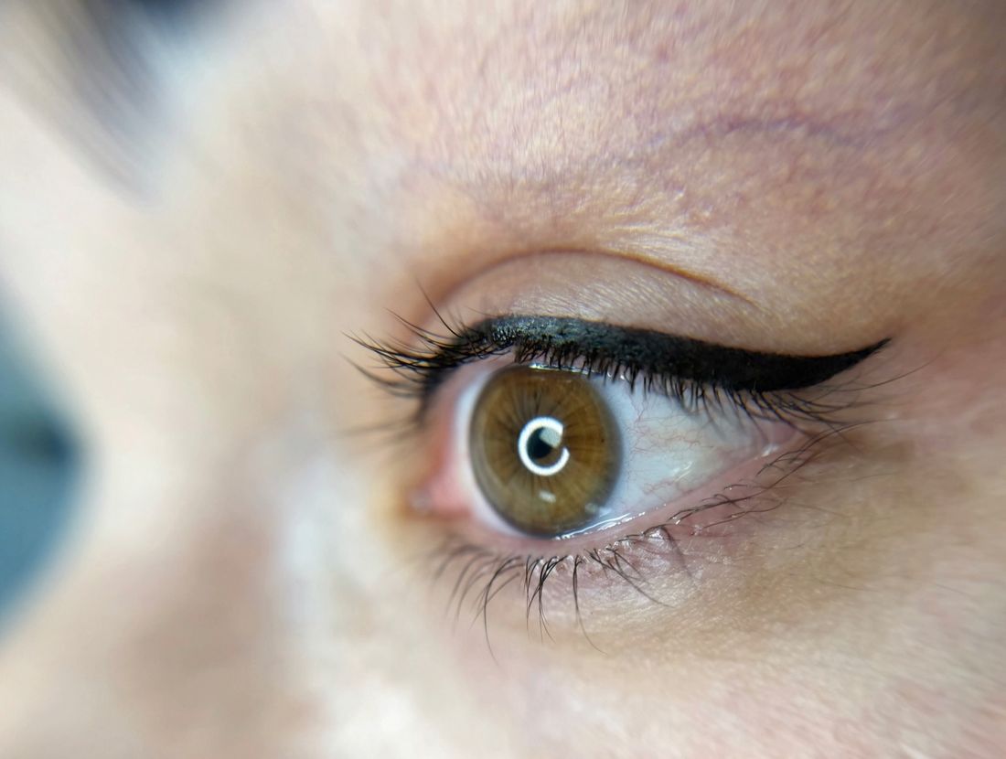 Permanent eyeliner — Hakan Bağcı