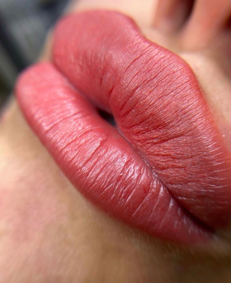 Lip blush — Hakan Bağcı